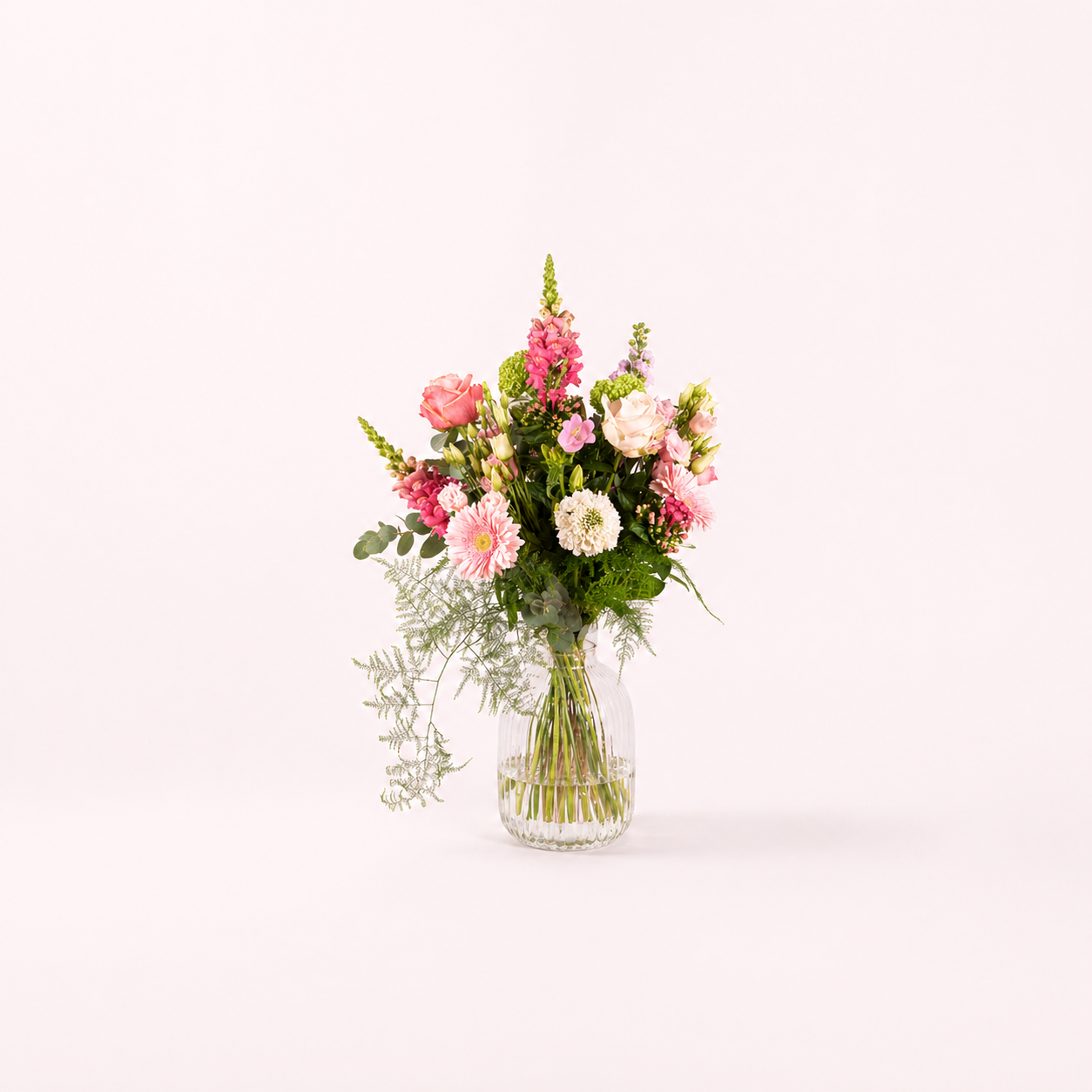 Roze plukboeket bloemen